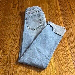 Zara Trafaluc Denim Collection Woman’s Blue Ripped Jeans Size US 4